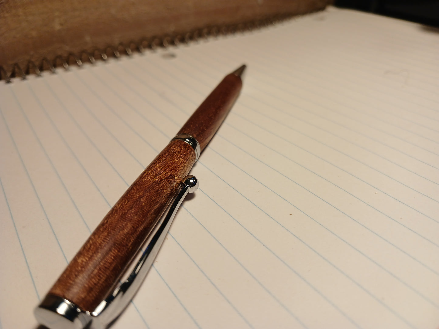 Sapele Twist Pen - Chrome